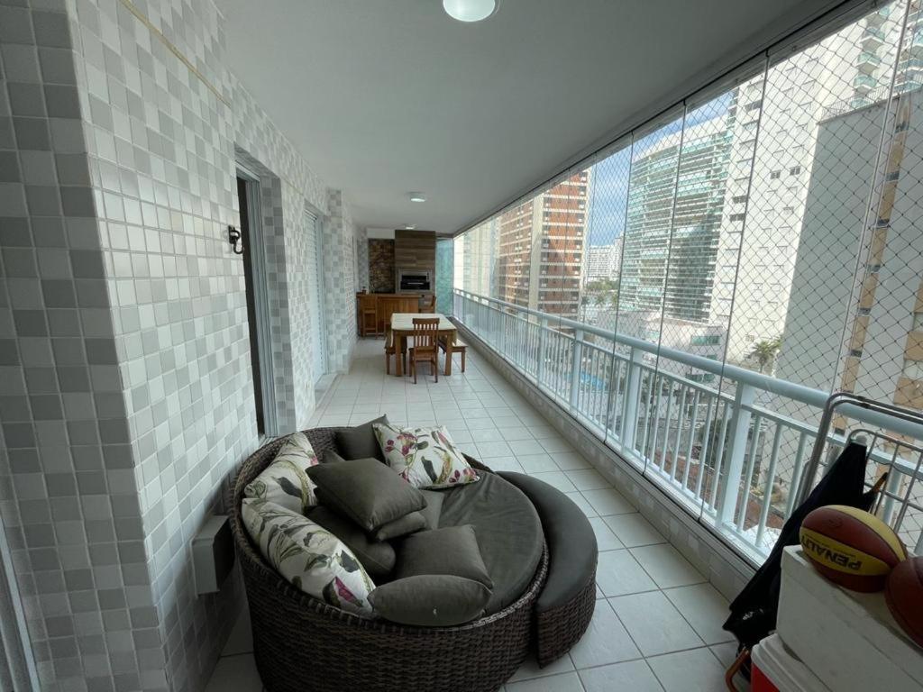 Lindo Apartamento A 50 Metros Da Praia Гуаружа Екстер'єр фото