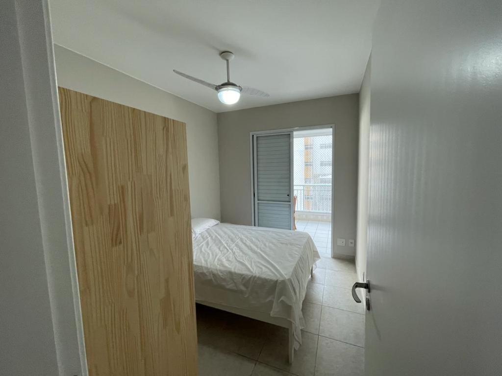 Lindo Apartamento A 50 Metros Da Praia Гуаружа Екстер'єр фото