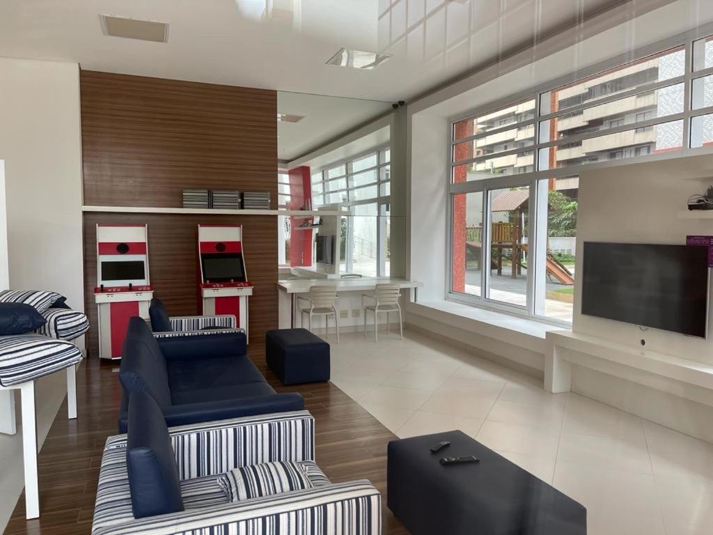 Lindo Apartamento A 50 Metros Da Praia Гуаружа Екстер'єр фото